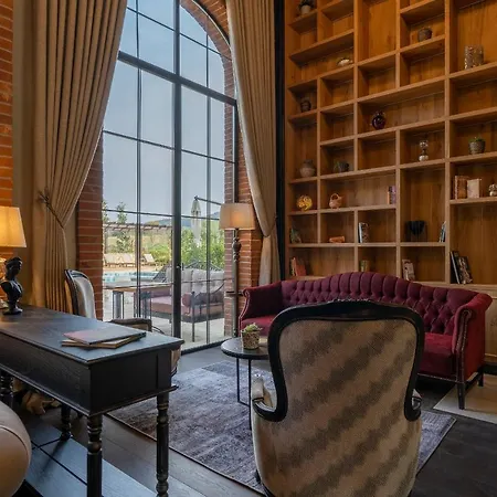 ホテル Bengodi Boutique エジェアバト