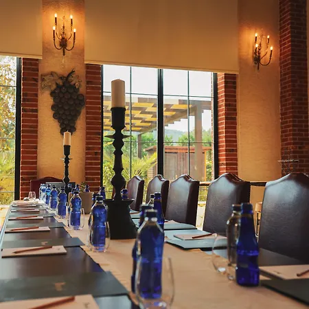 ホテル Bengodi Boutique エジェアバト